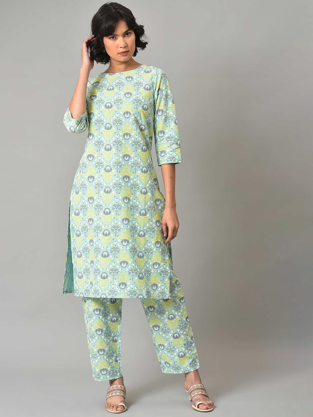 

W Floral Print Cotton Co-Ord Kurta Set With Slim Pant, Green