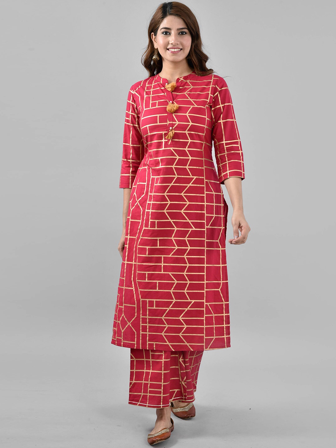 

Meeranshi Women Printed Pure Cotton Kurta with Palazzos, Red