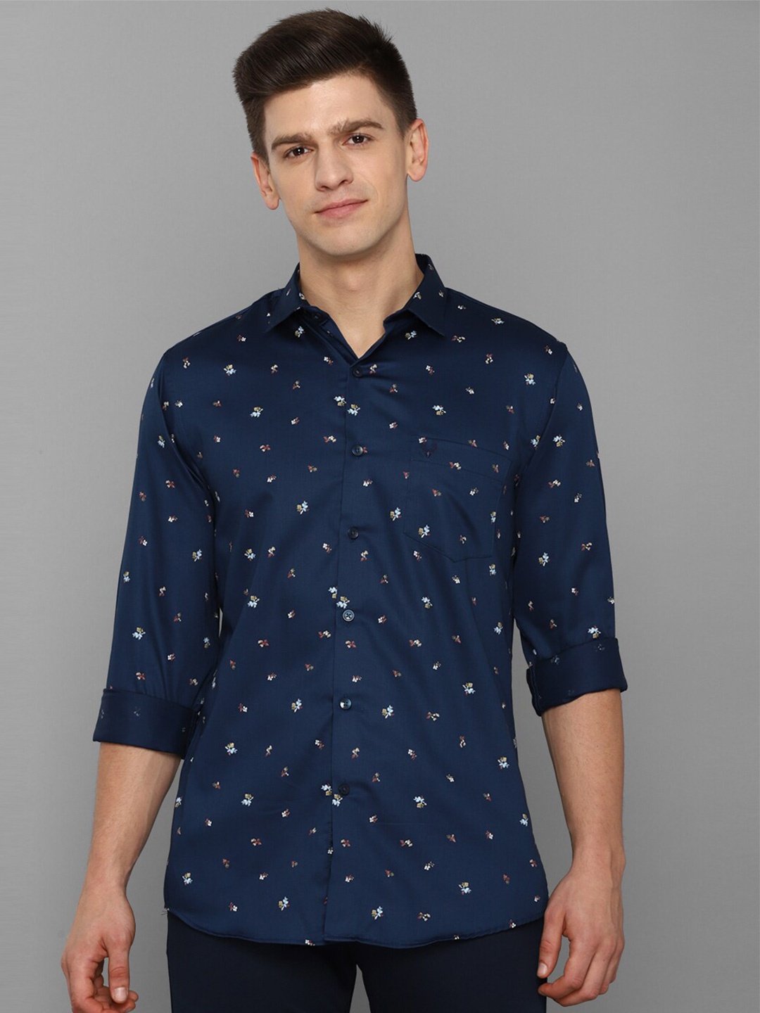 

Allen Solly Men Slim Fit Printed Casual Cotton Shirt, Navy blue