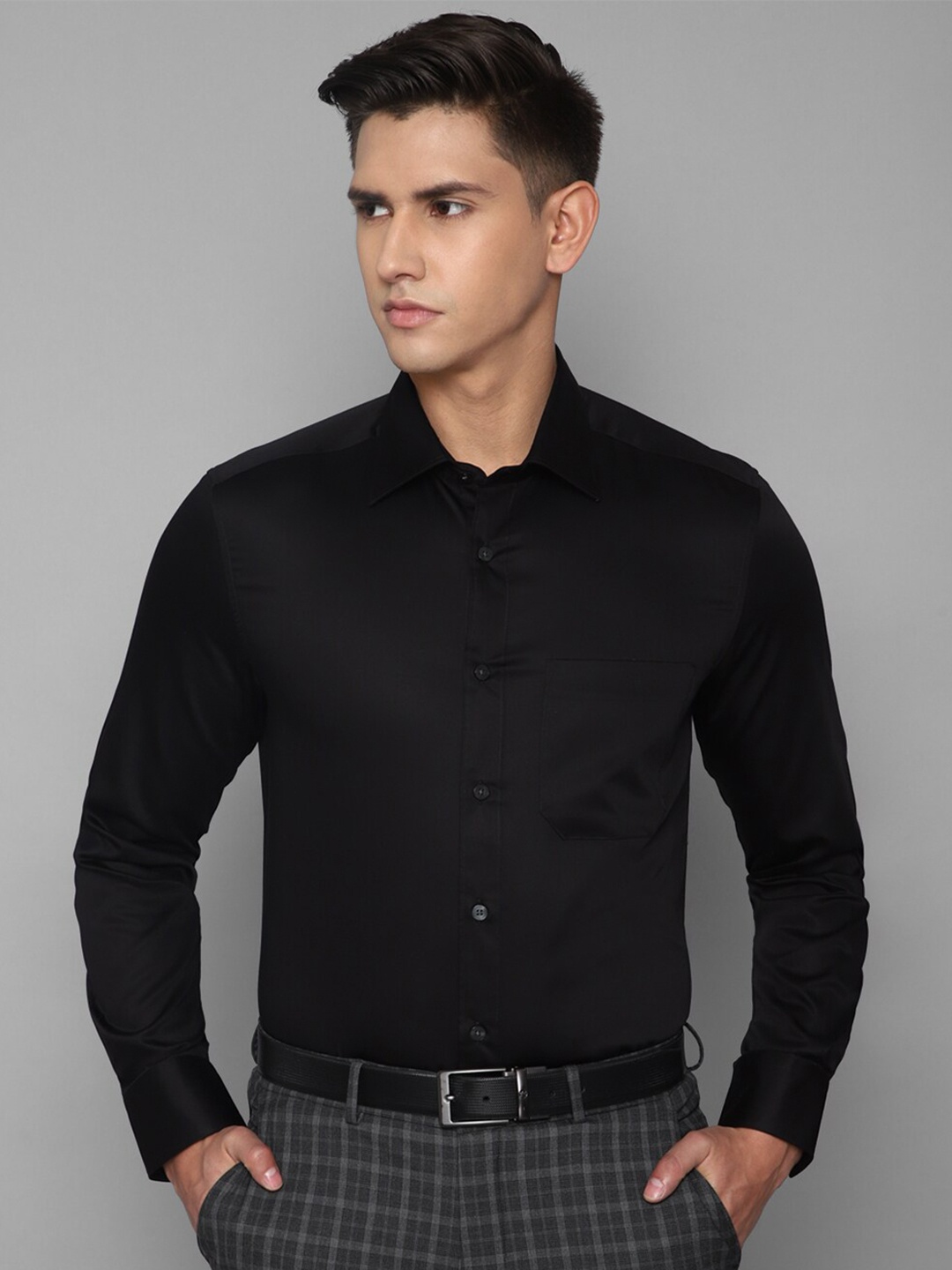 

Louis Philippe Men Pure Cotton Formal Shirt, Black
