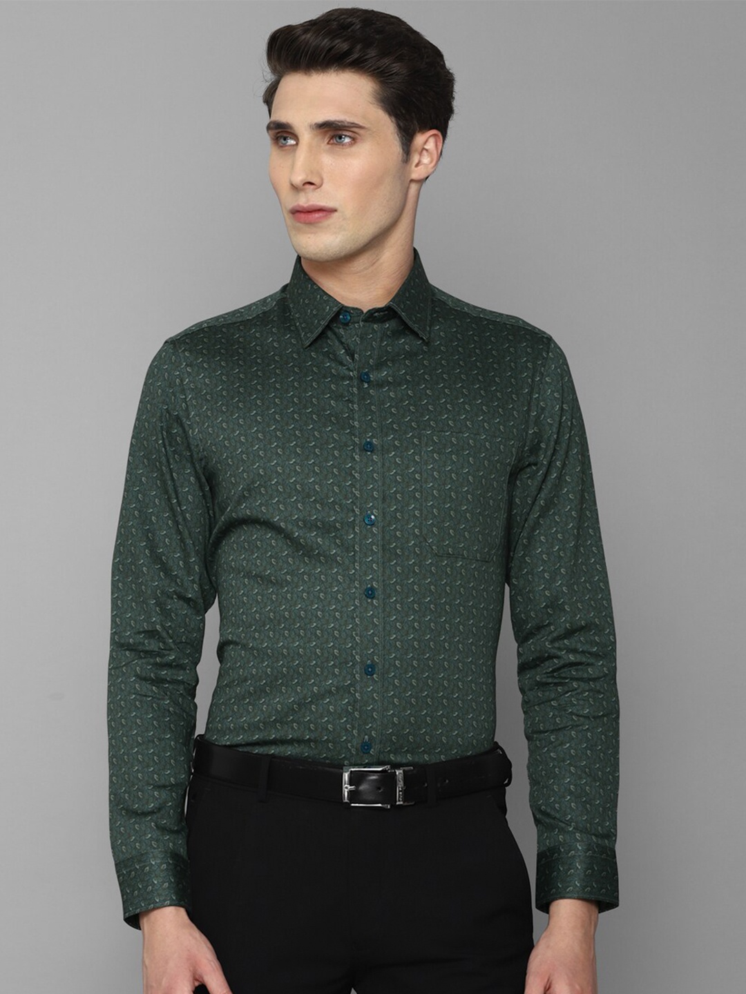 

Louis Philippe Men Slim Fit Printed Pure Cotton Formal Shirt, Green