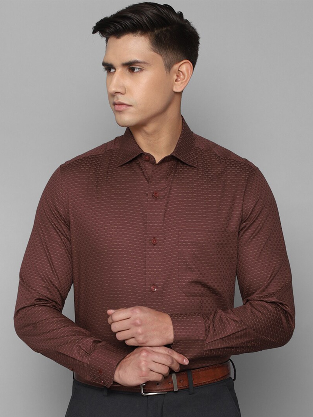 

Louis Philippe Men Pure Cotton Formal Shirt, Brown