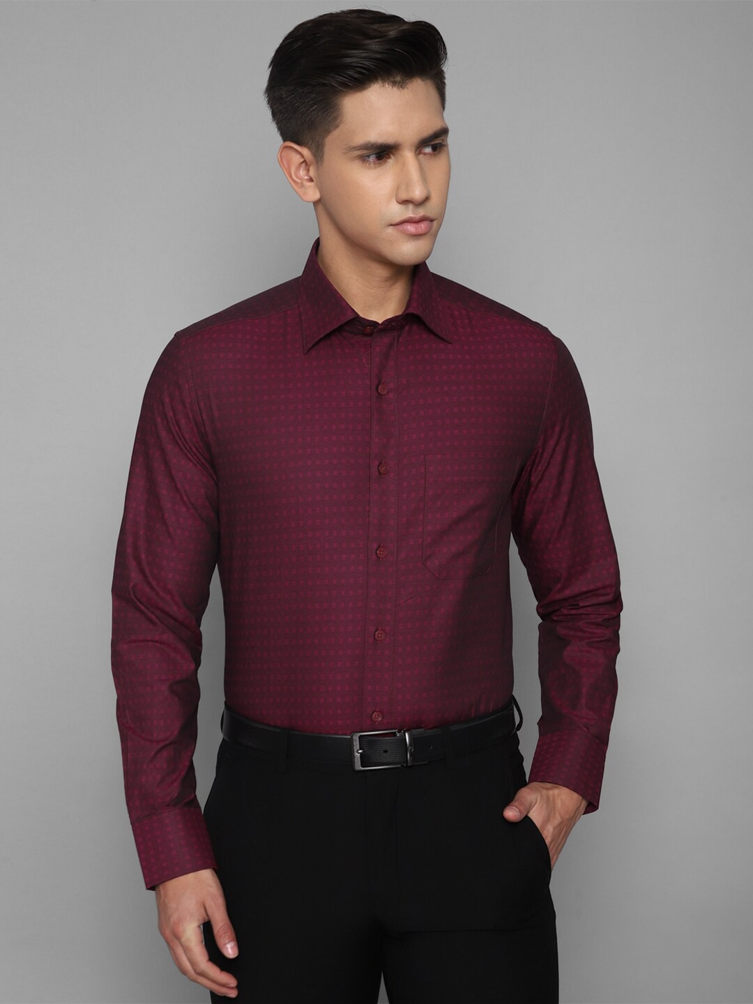 

Louis Philippe Men Cotton Formal Shirt, Maroon