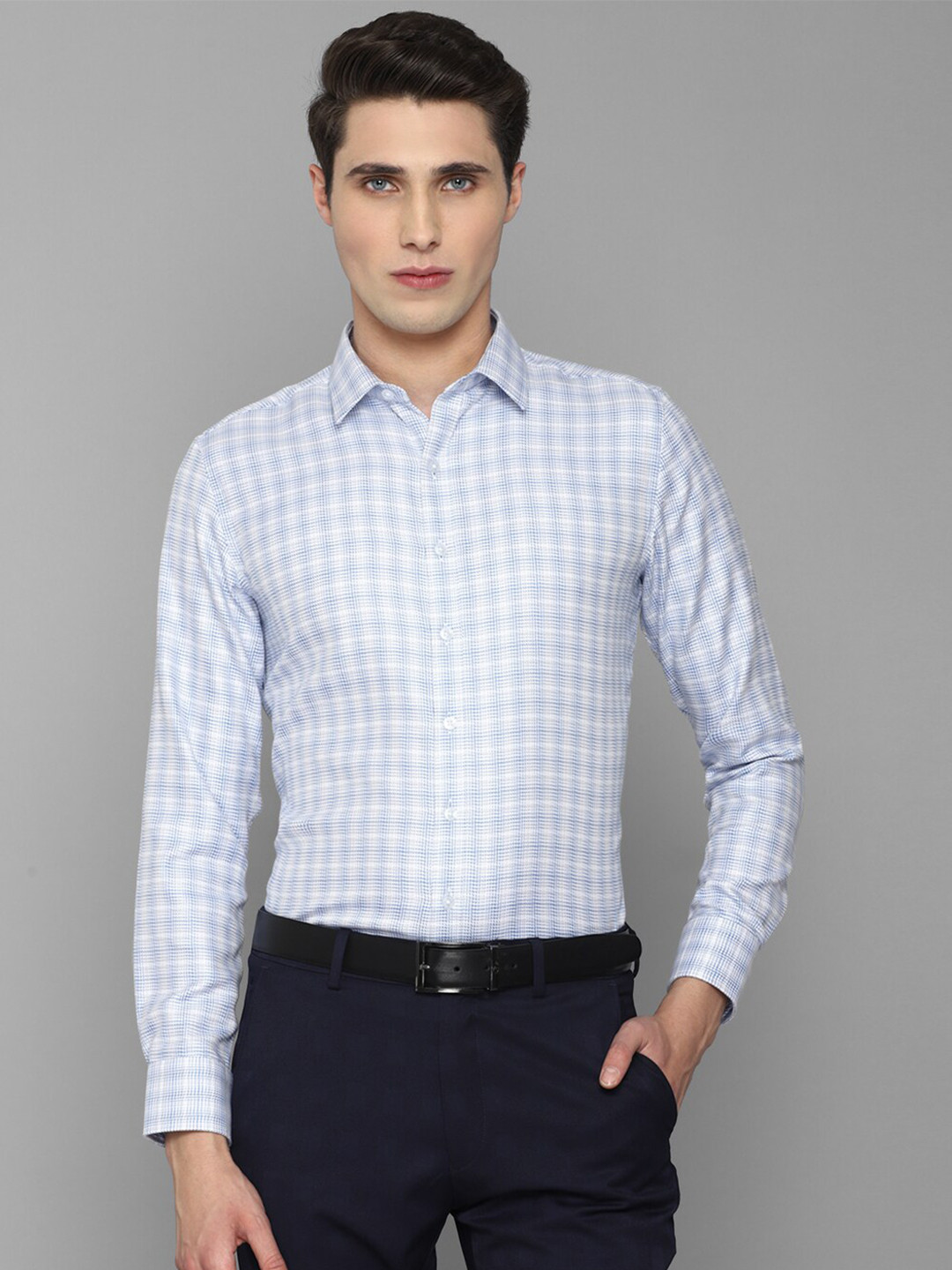 

Louis Philippe Permapress Men Slim Fit Checked Pure Cotton Wrinkle Free Formal Shirt, Blue