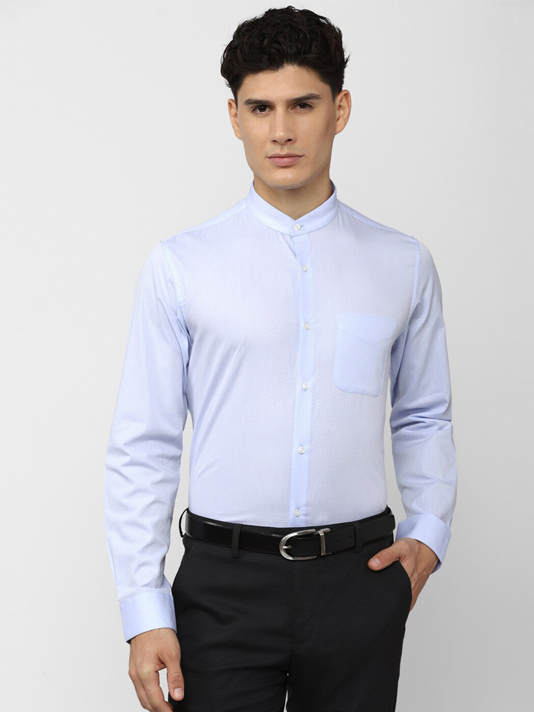 

Peter England Men Self Design Cotton Slim Fit Formal Shirt, Blue