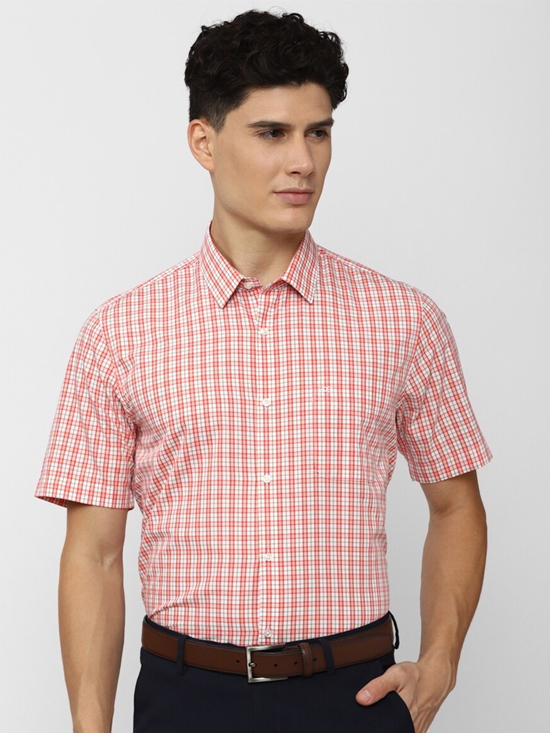 

Peter England Men Checked Cotton Formal Shirt, Pink
