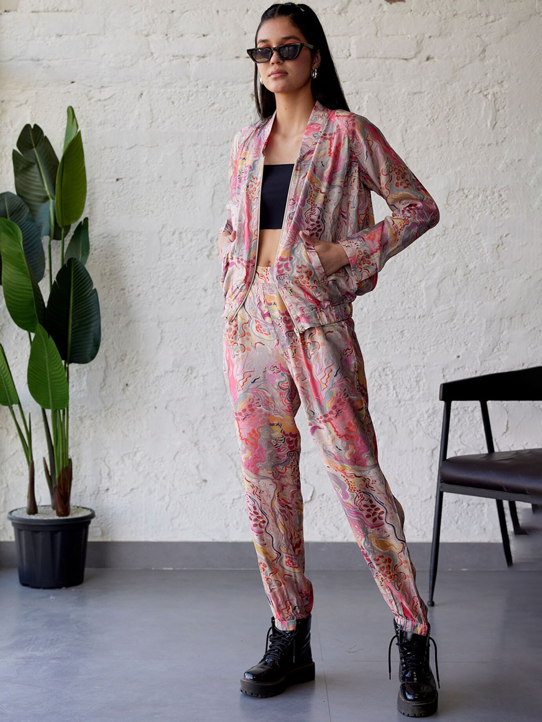 

JISORA Women Printed Sweatshirt & Jogger Co-Ords, Pink