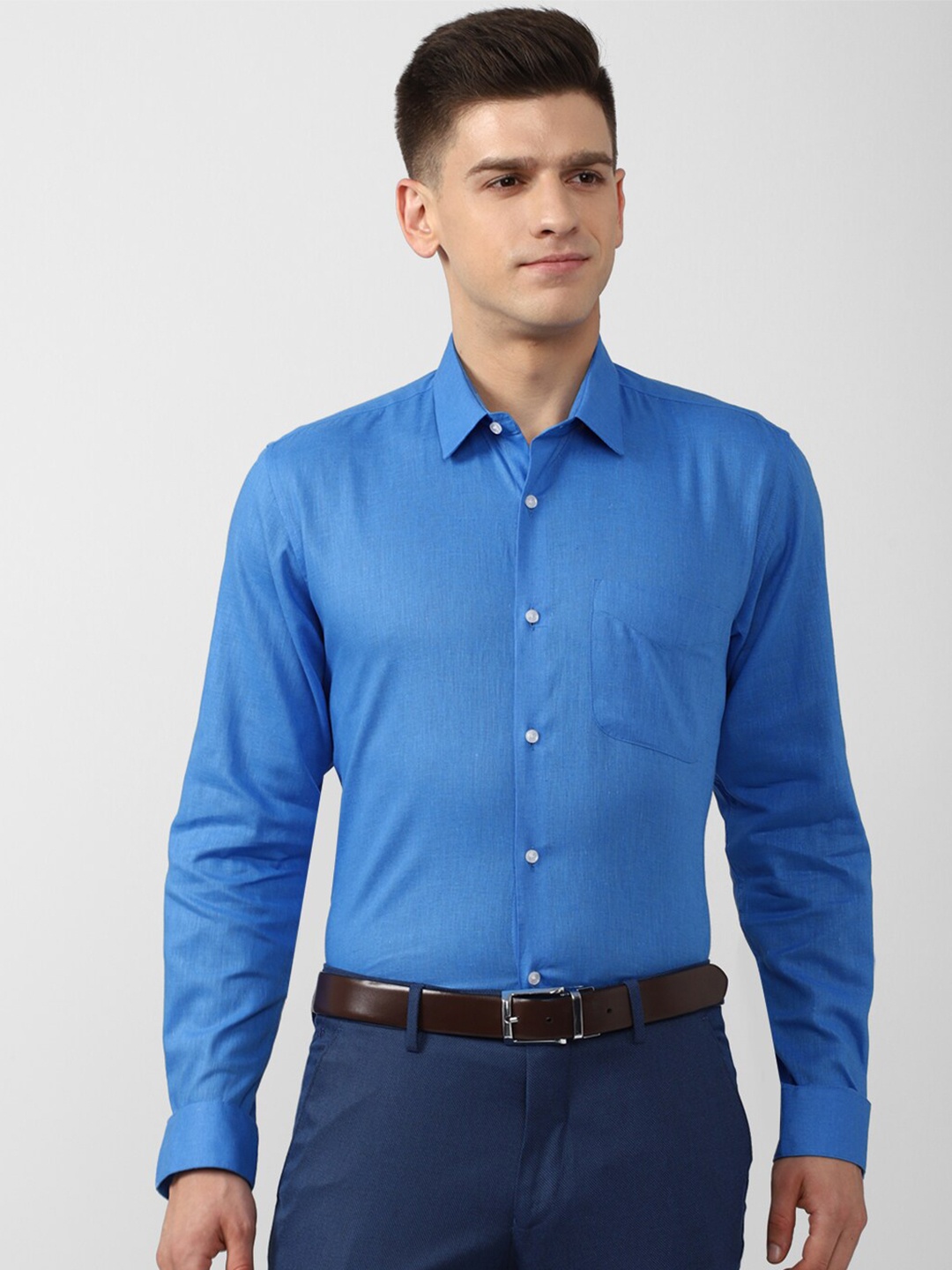 

Peter England Men Linen Formal Shirt, Blue