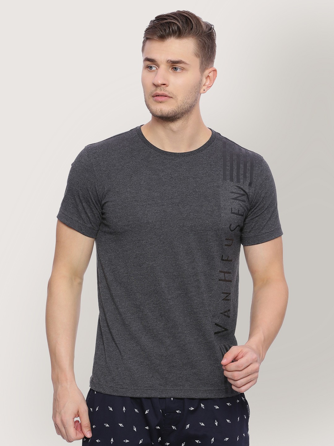 

Van Heusen Men Printed Crew Neck Short Sleeve T-Shirt, Charcoal