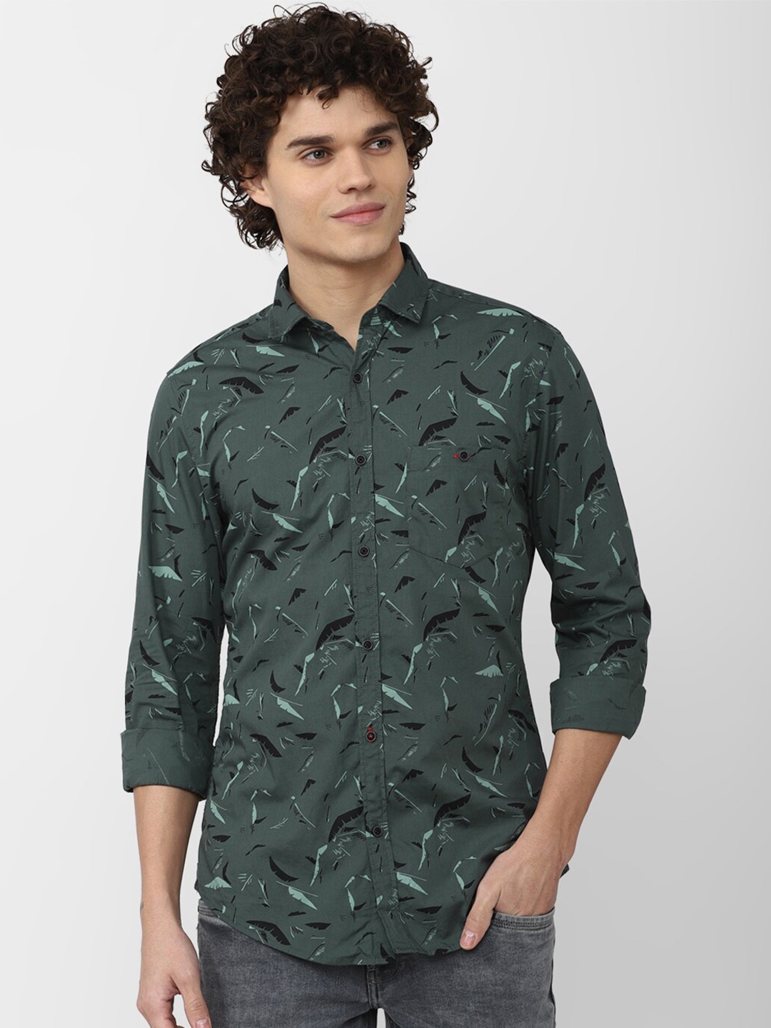 

Peter England Casuals Men Slim Fit Printed Casual Cotton Shirt, Green