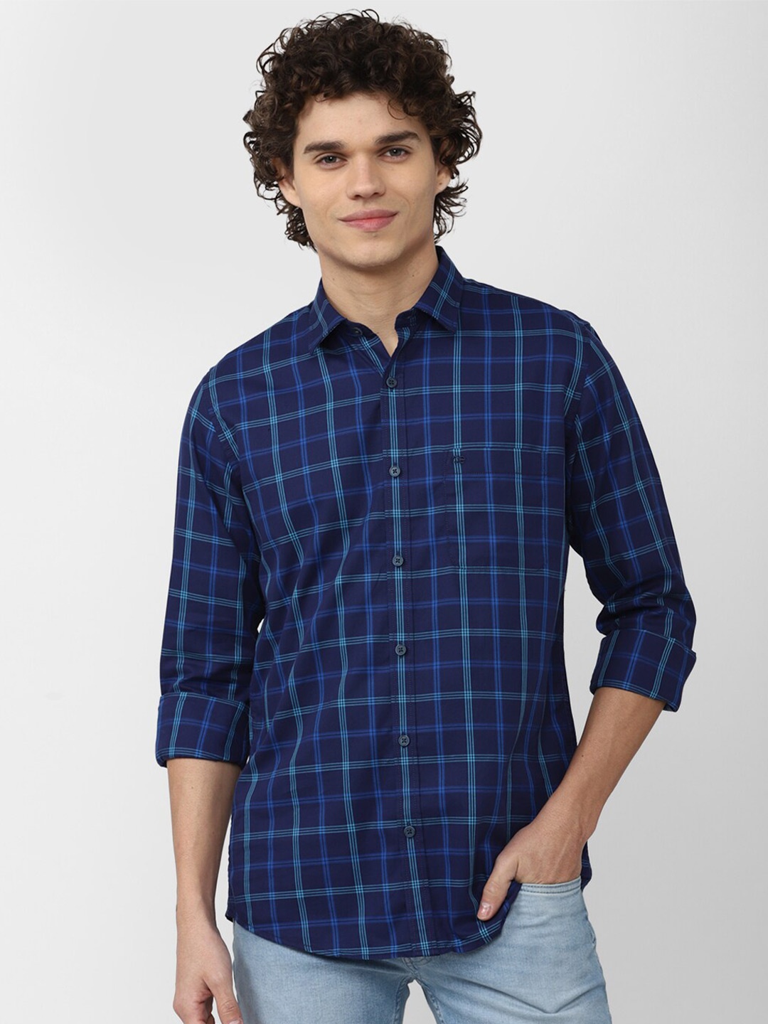 

Peter England Casuals Men Slim Fit Checked Cotton Casual Shirt, Blue