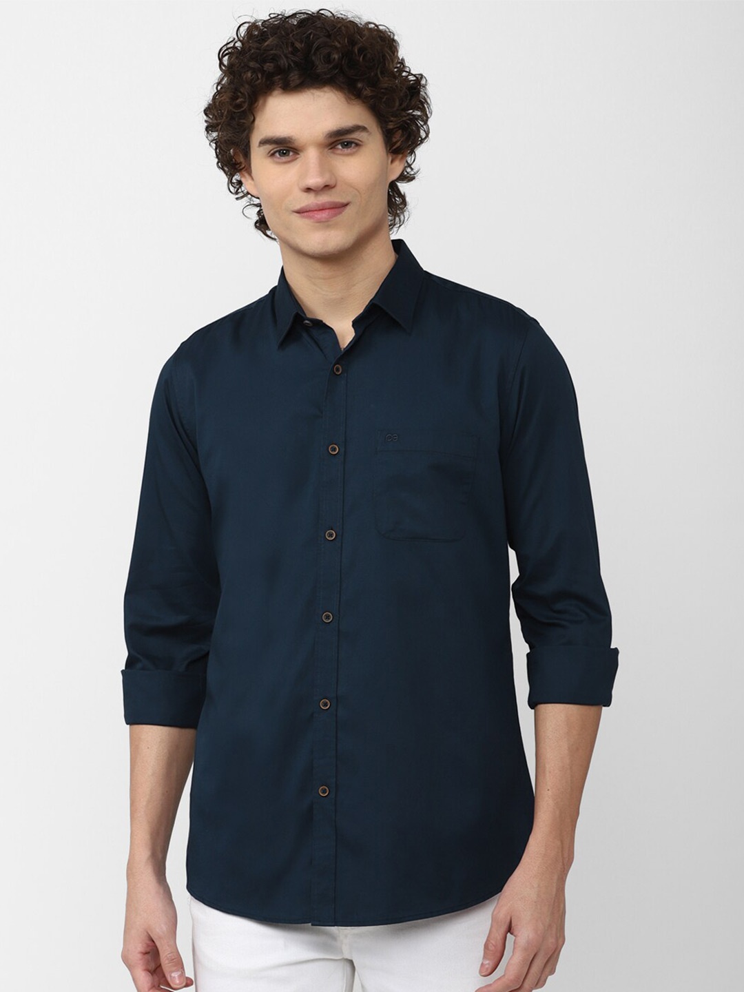 

Peter England Casuals Men Slim Fit Cotton Casual Shirt, Navy blue