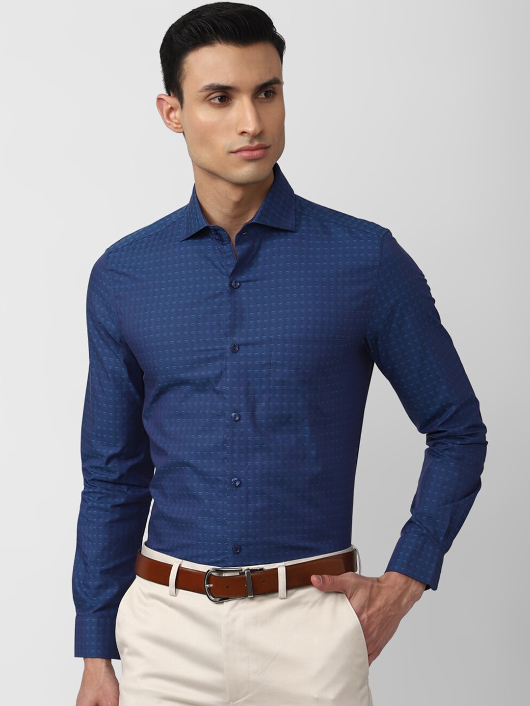 

Peter England Elite Men Slim Fit Printed Cotton Formal Shirt, Blue