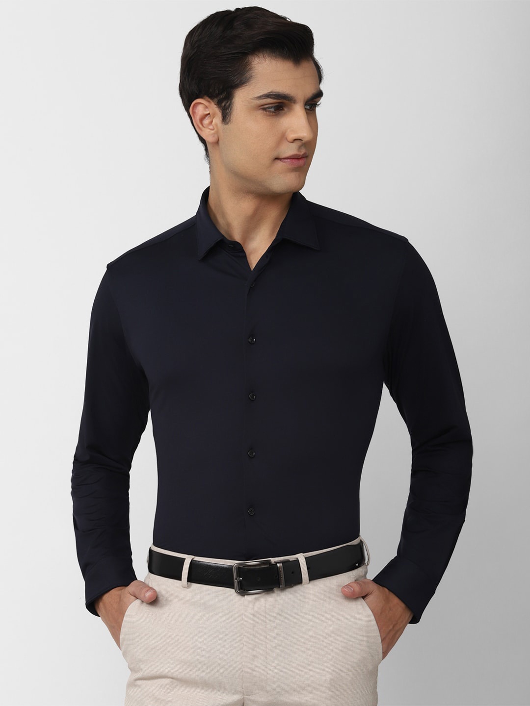 

Van Heusen Men Navy Blue Slim Fit Formal Shirt