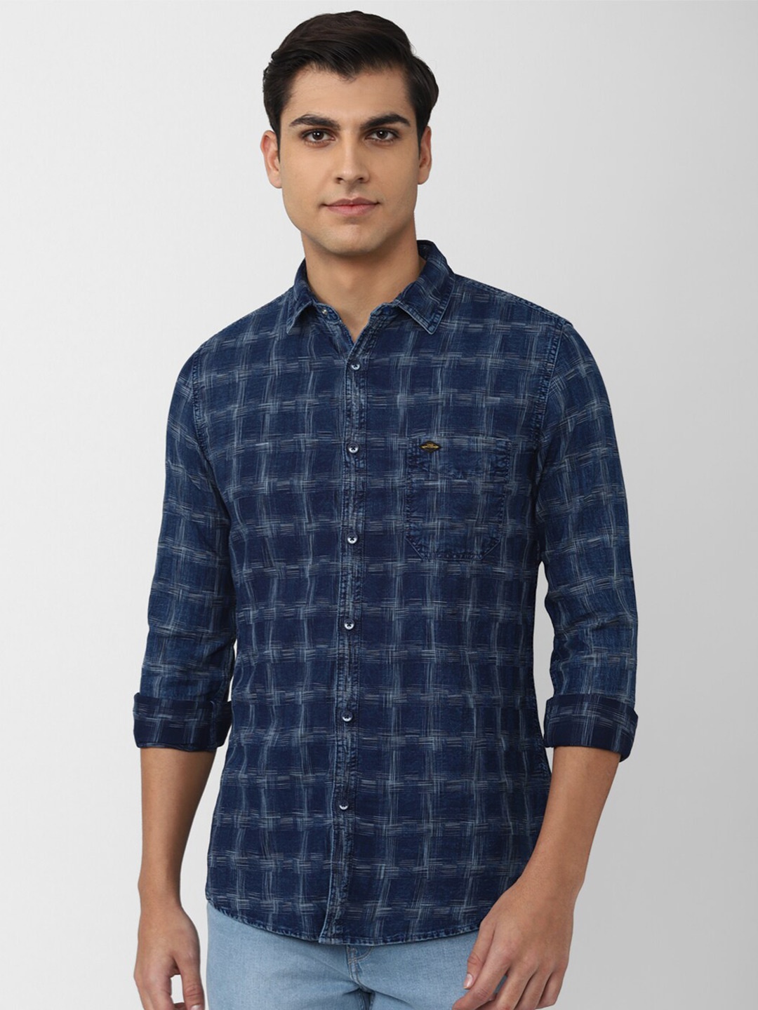 

VAN HEUSEN DENIM LABS Men Cotton Slim Fit Checked Casual Shirt, Navy blue