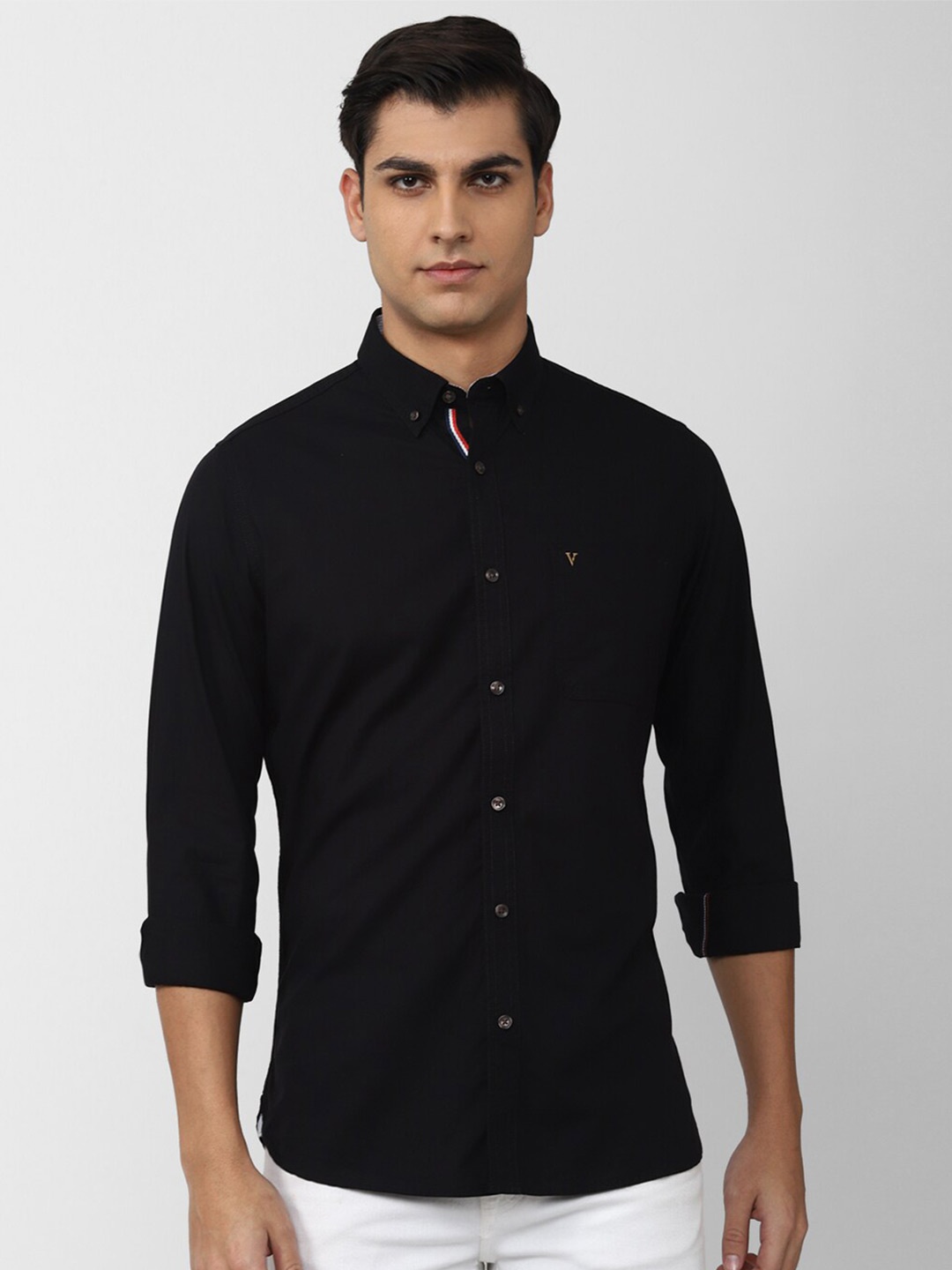 

Van Heusen Sport Men Slim Fit Pure Cotton Casual Shirt, Black