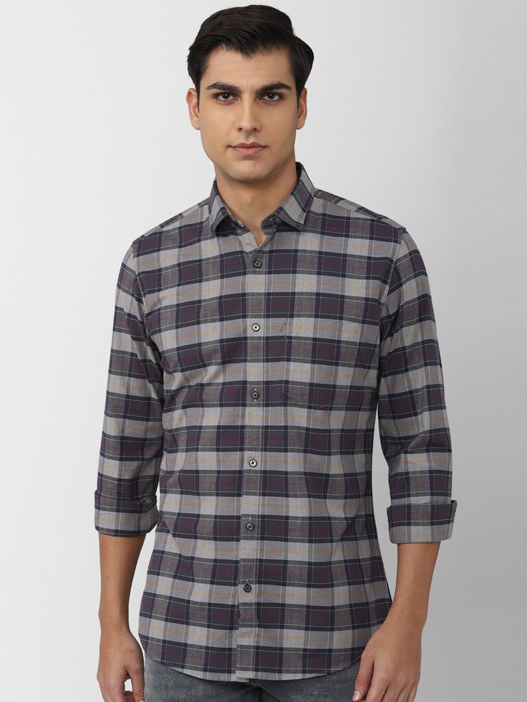 

Van Heusen Sport Men Slim Fit Buffalo Checks Pure Cotton Casual Shirt, Grey