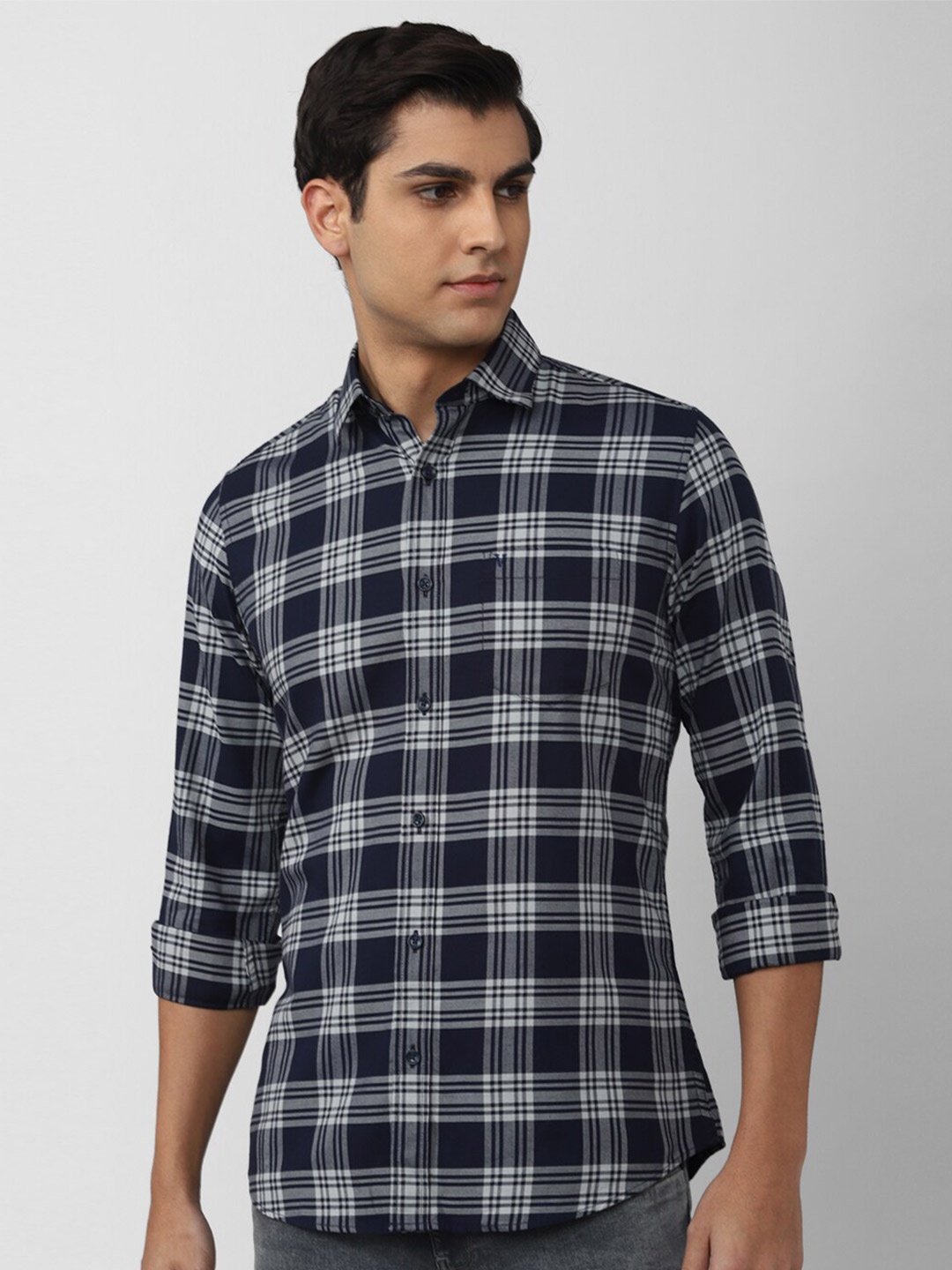 

Van Heusen Sport Men Slim Fit Tartan Checks Pure Cotton Casual Shirt, Navy blue