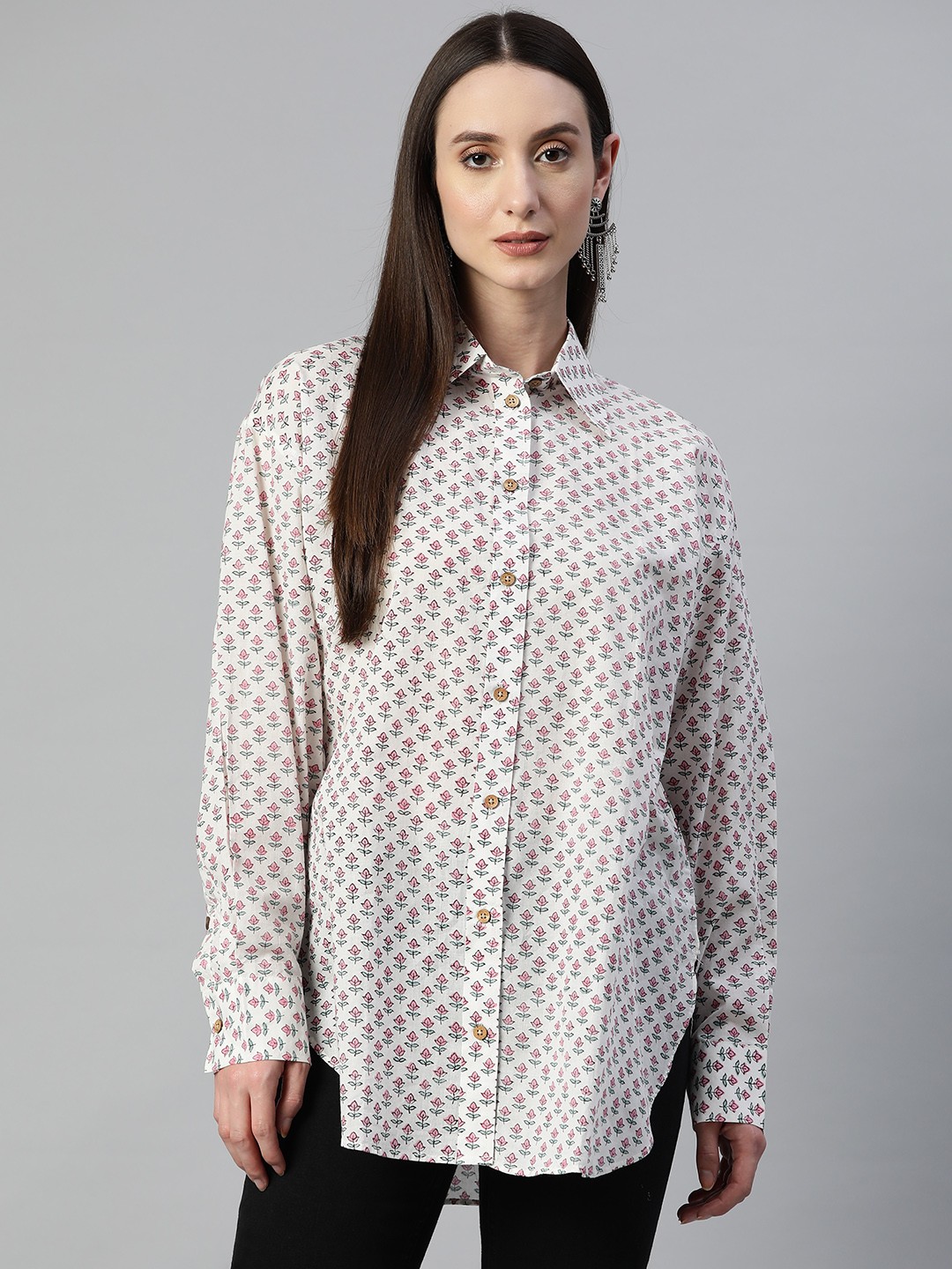 

Vasudha Women Relaxed Floral Printed Casual Shirt, White