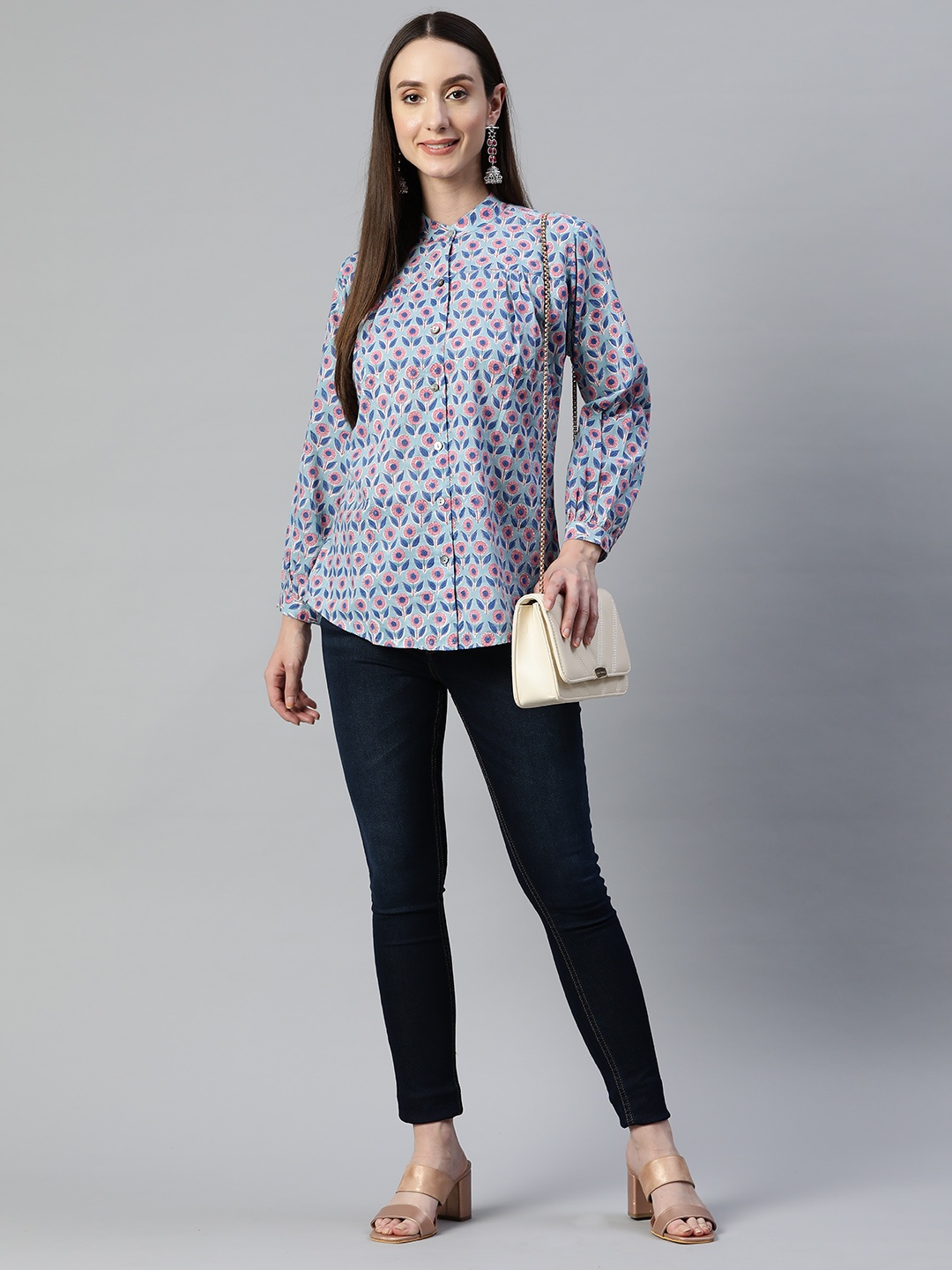 

Vasudha Women Relaxed Floral Printed Casual Shirt, Blue