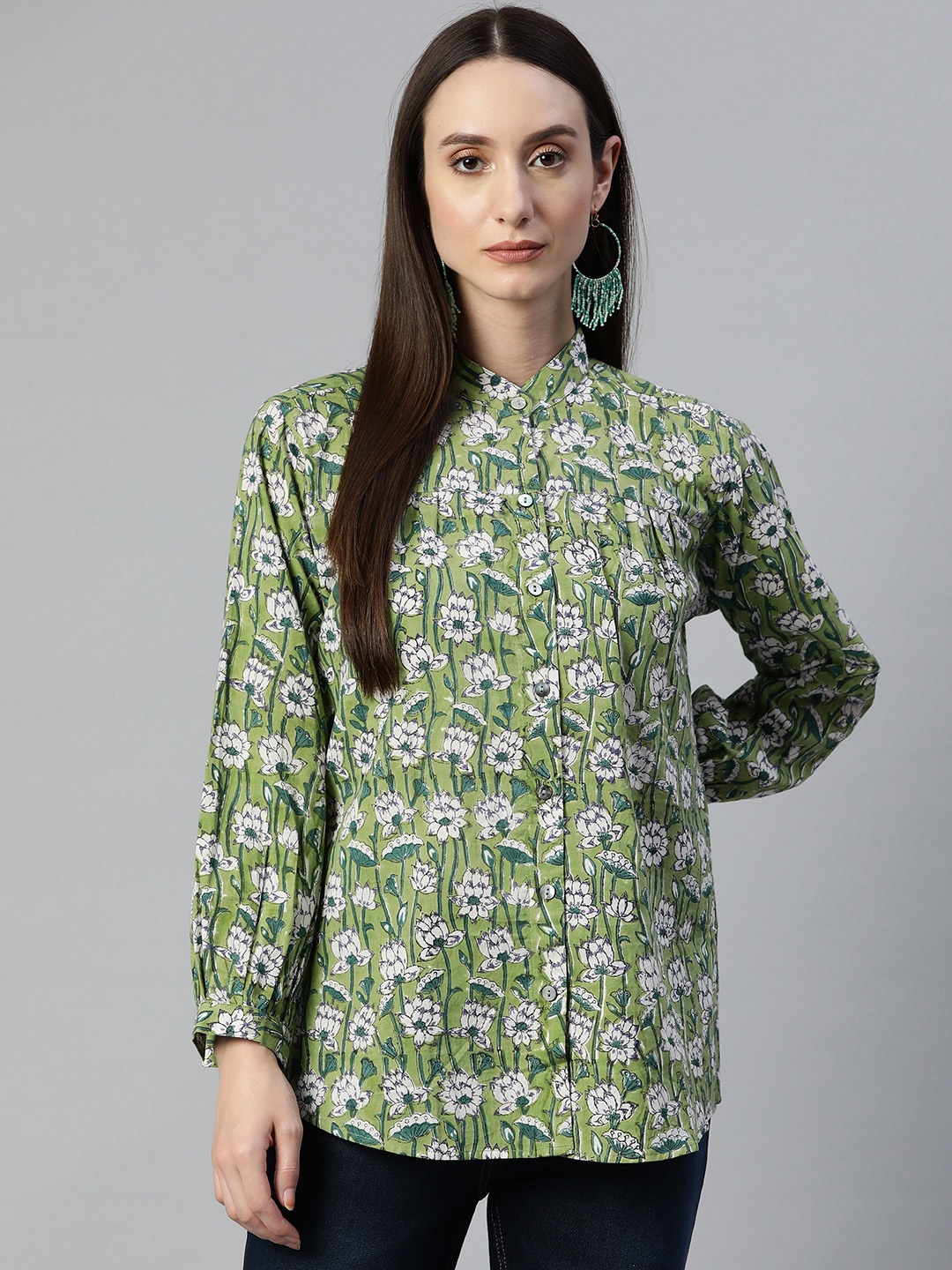 

Vasudha Women Relaxed Printed Casual Shirt, Green