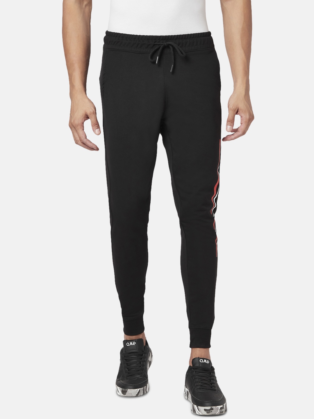 

People Men Slim Fit Joggers, Black