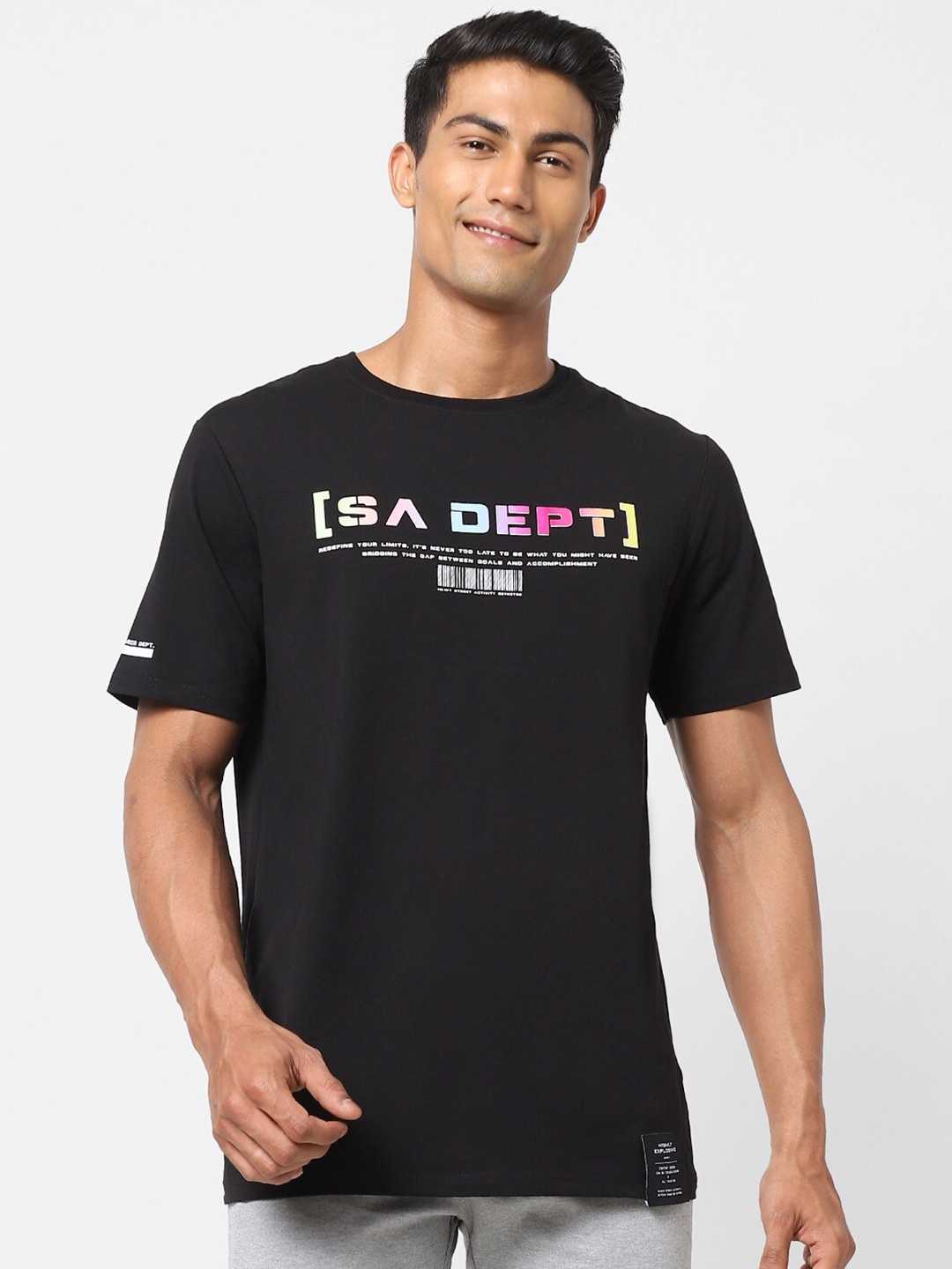 

Street Armor by Pantaloons Men Black Cotton Typography Printed T-shirt