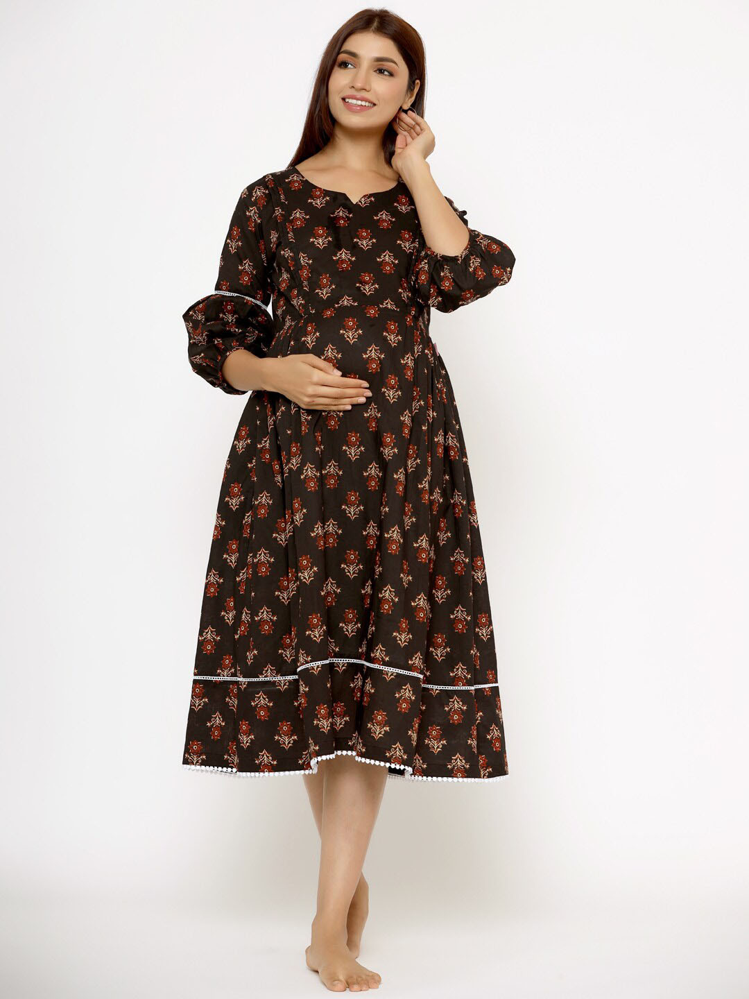 

Ikk Kudi by Seerat Floral Printed Maternity A-Line Midi Pure Cotton Dress, Black