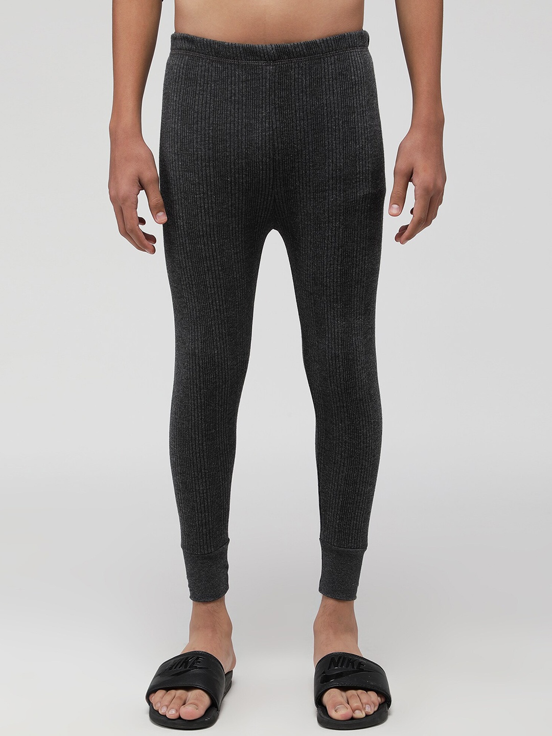 

SPORTO Kids Ribbed Thermal Bottoms, Black