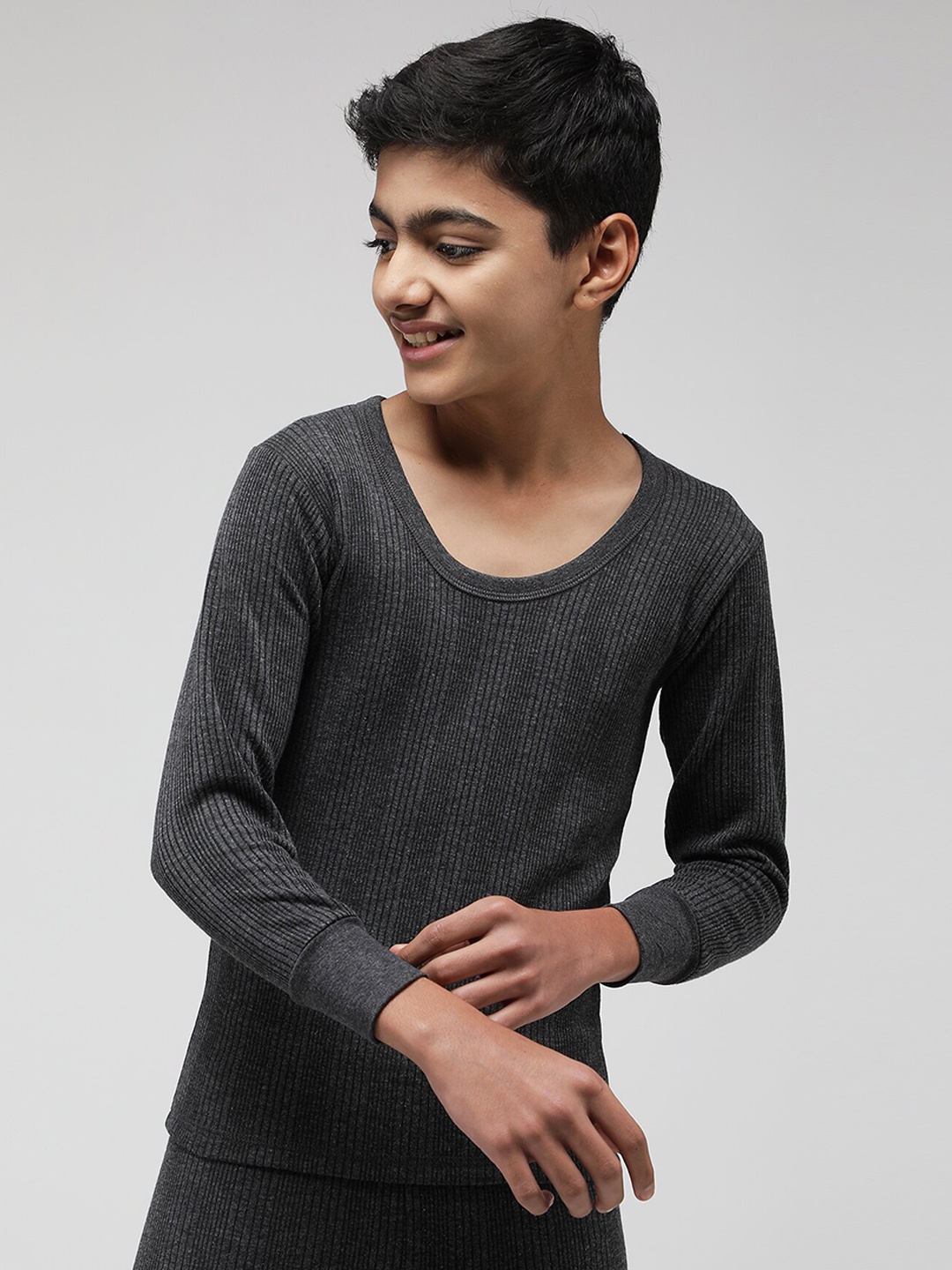 

SPORTO Kids Ribbed Thermal Tops, Black