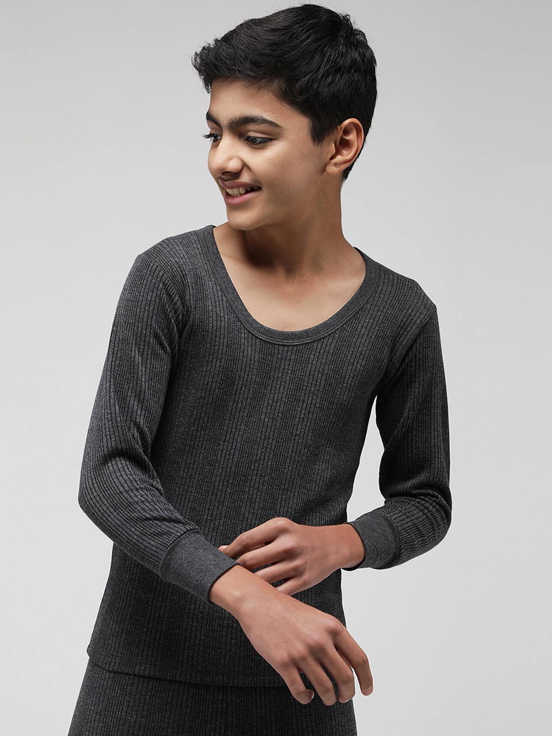 

SPORTO Kids Ribbed Thermal Tops, Black