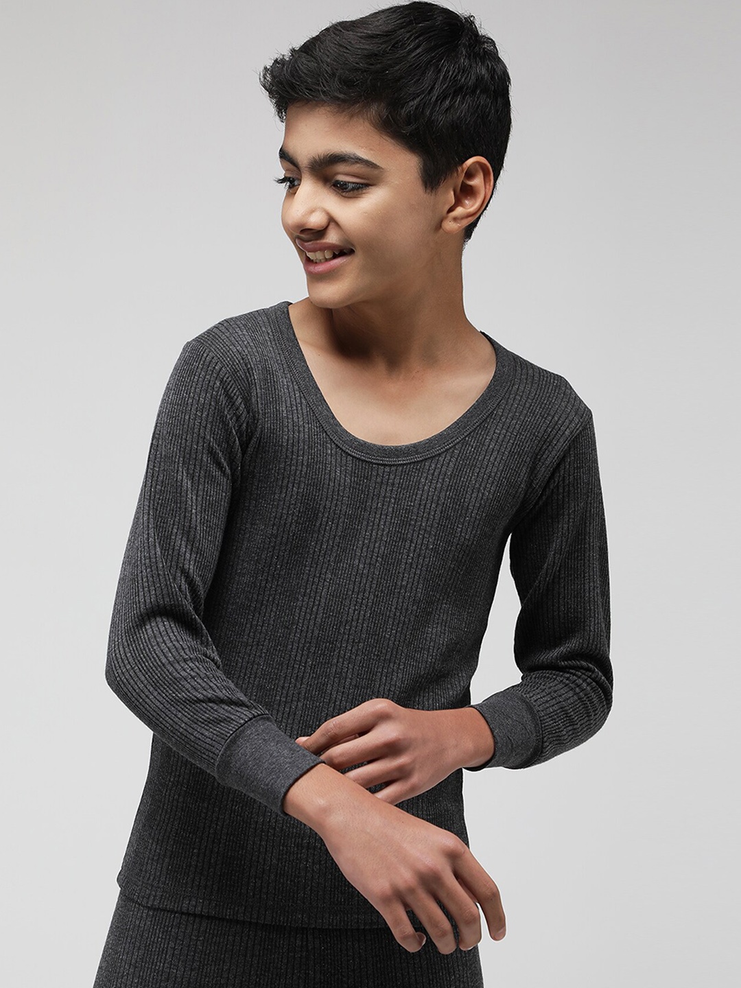 

SPORTO Kids Ribbed Thermal Tops, Black