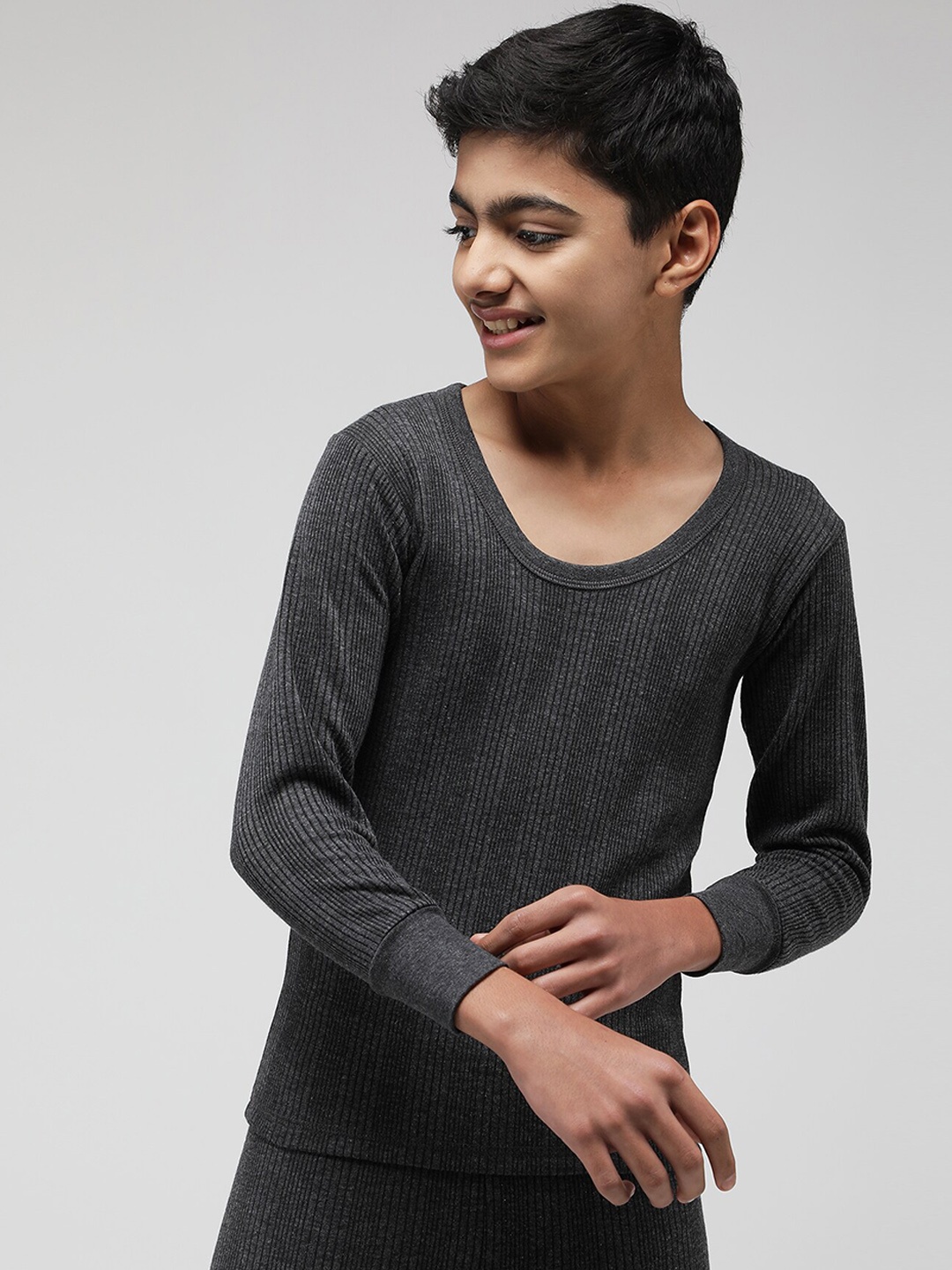 

SPORTO Kids Ribbed Thermal Tops, Black