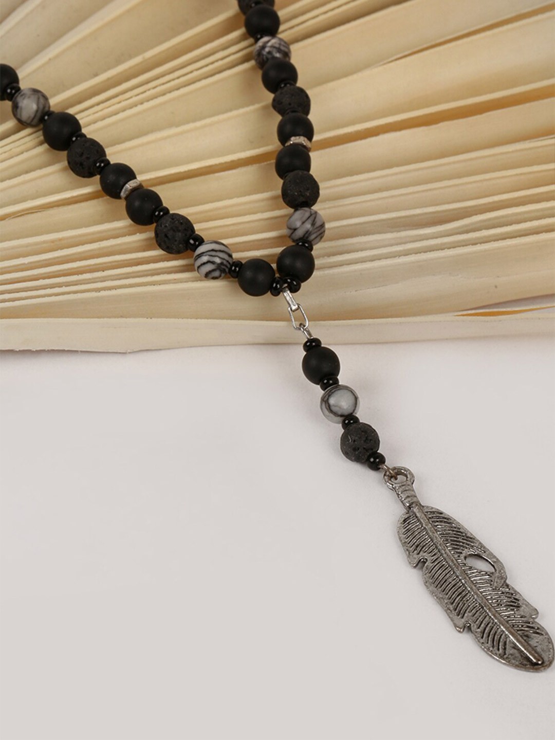 

EL REGALO Christmas Black Silver Plated Necklace