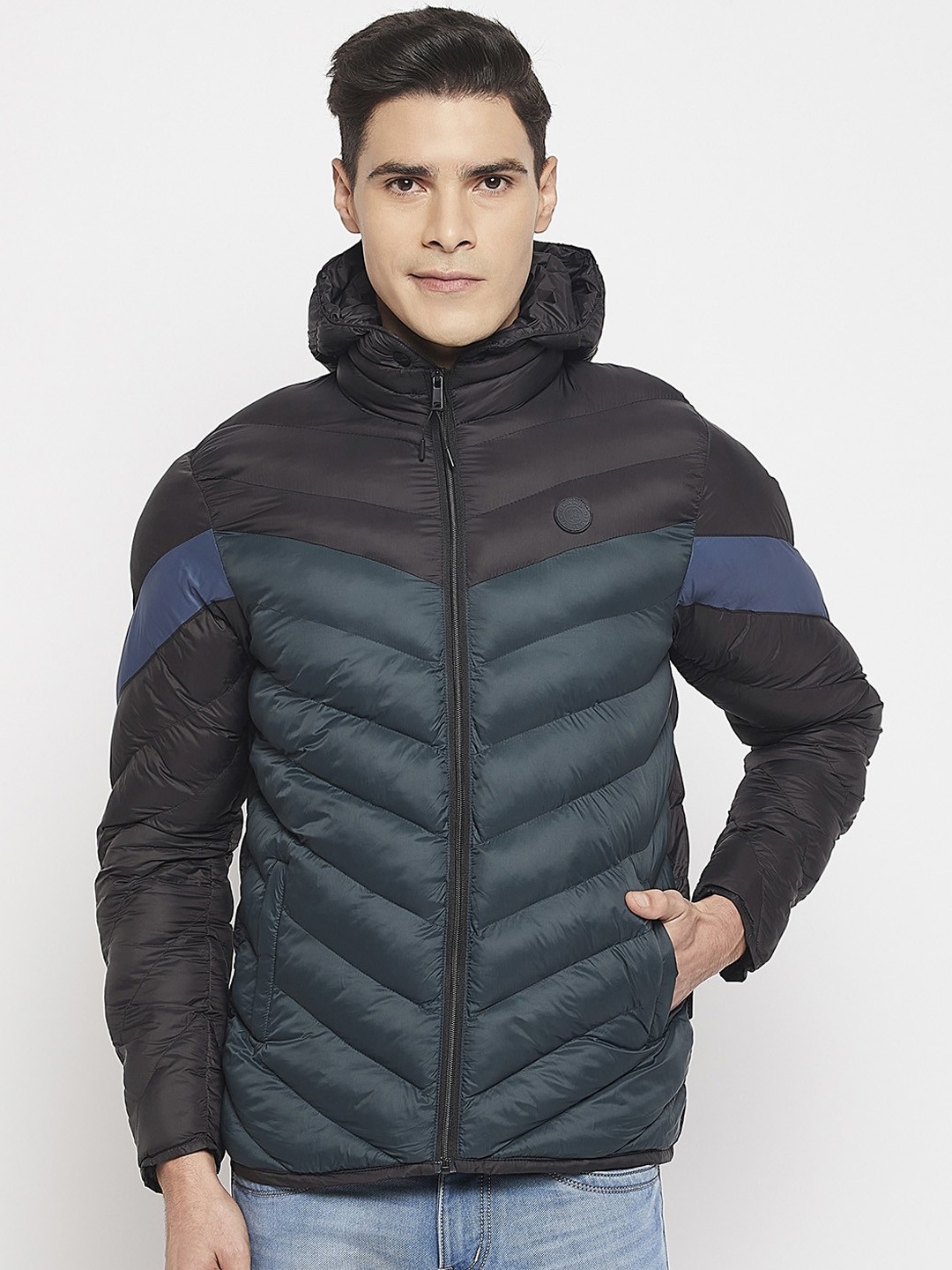 

Okane Men Colourblocked Lightweight Puffer Jacket, Green