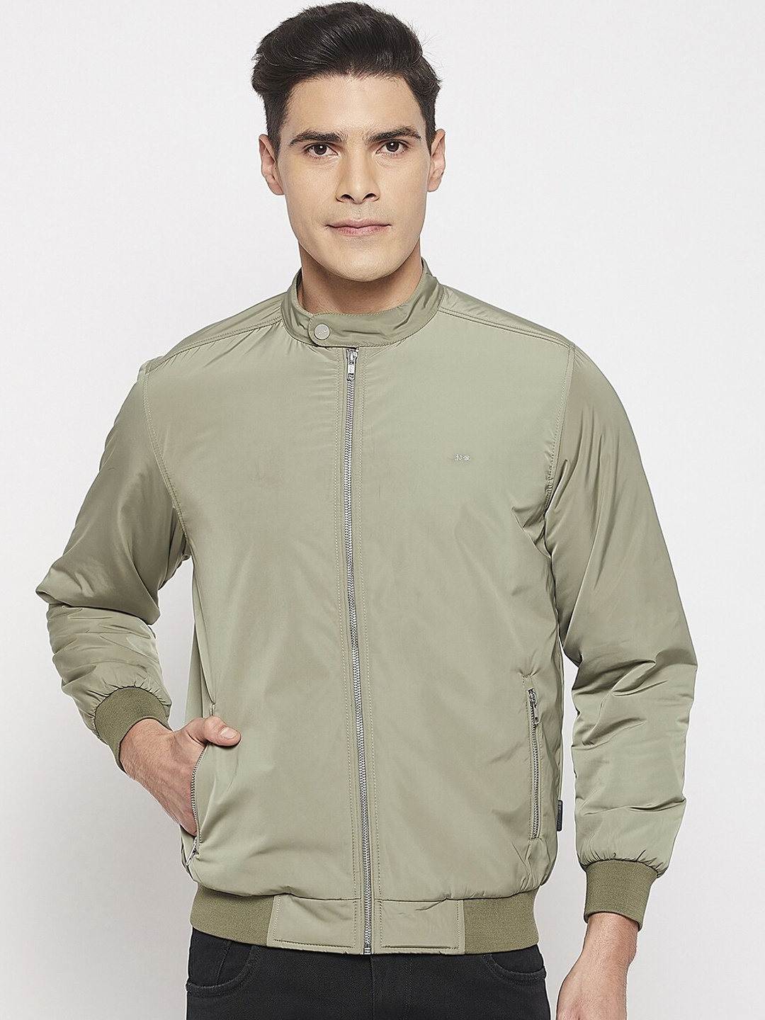 

Okane Men Colourblocked Lightweight Bomber Jacket, Olive