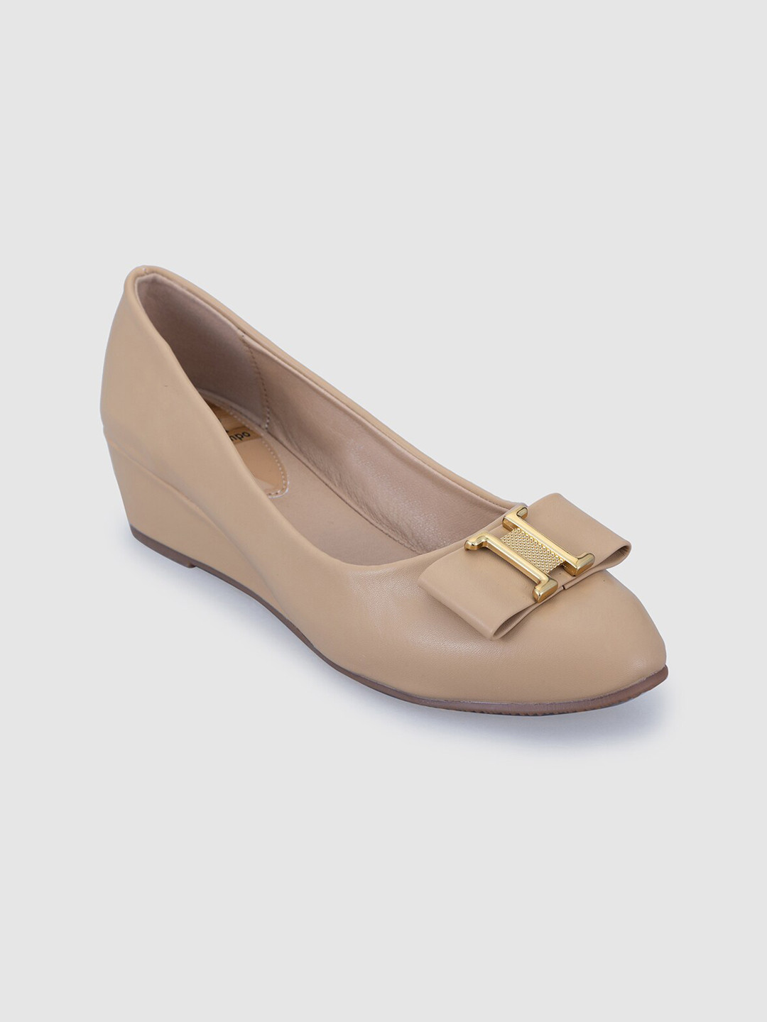 

Sole To Soul Women Bows Embellished Ballerinas, Beige