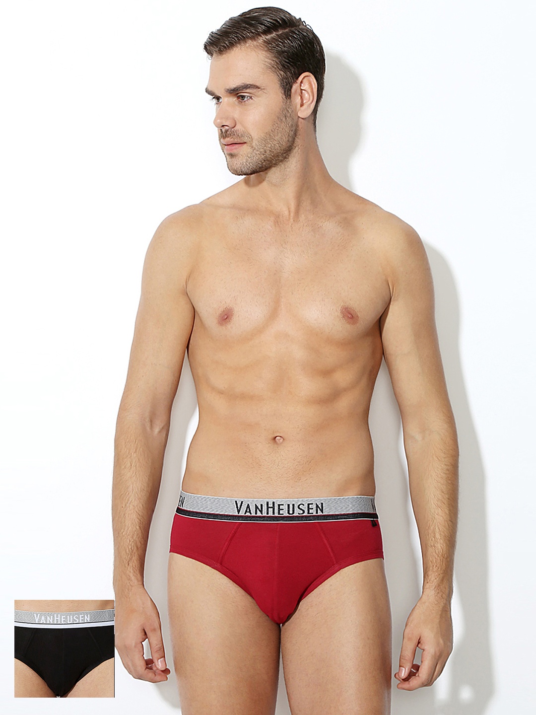 

Van Heusen Men Pack of 2 Solid Antibacterial Colour Fresh Briefs 2113848, Black