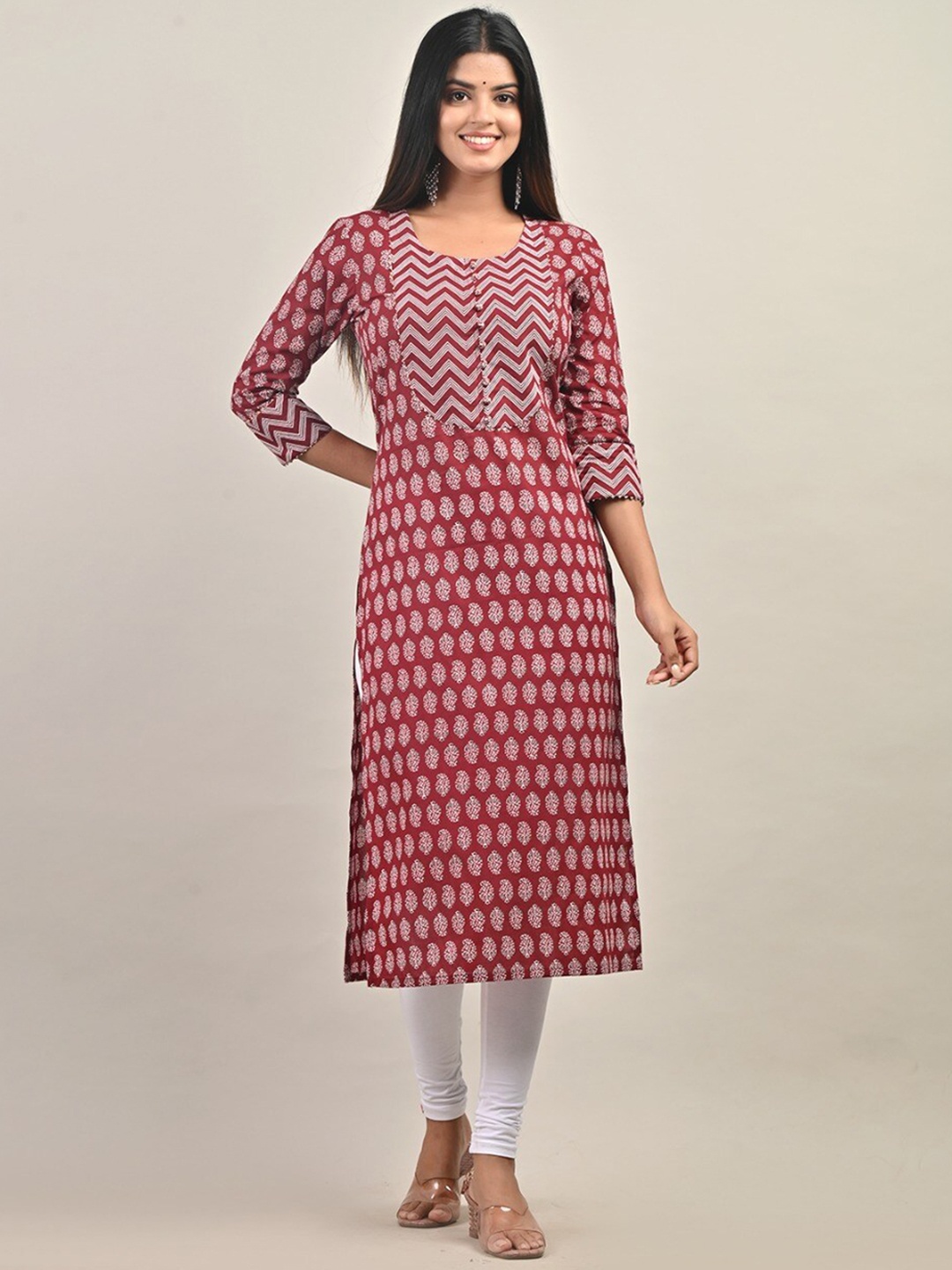

Swasti Ethnic Motifs Printed Gotta Patti Pure Cotton Kurta, Maroon