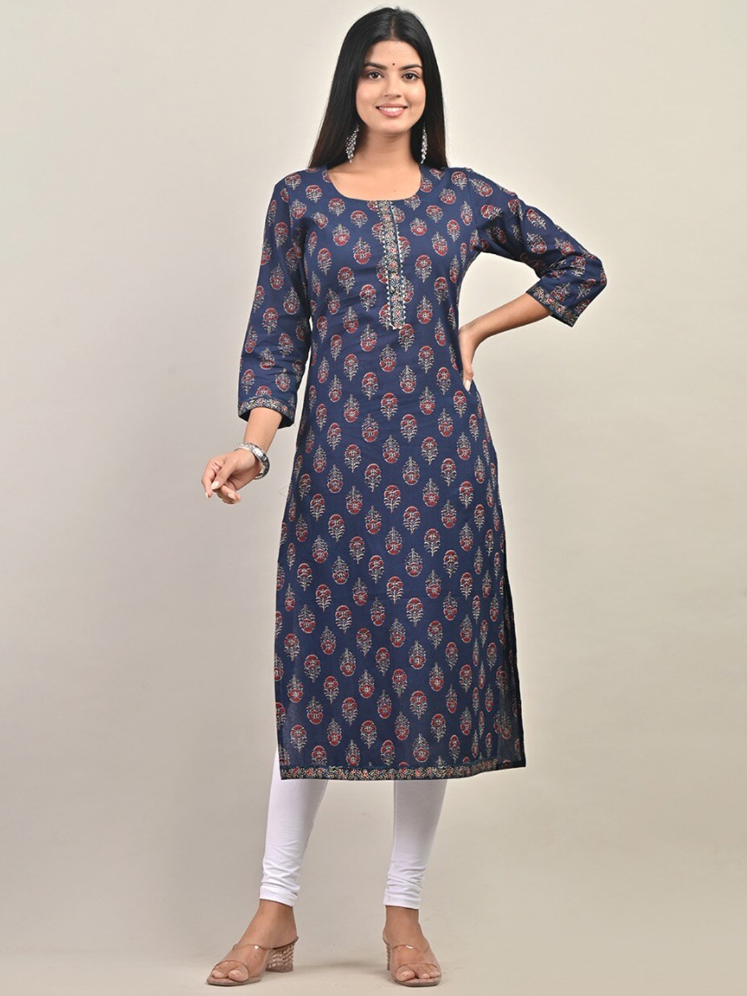 

Swasti Floral Printed Gotta Patti Pure Cotton Kurta, Blue