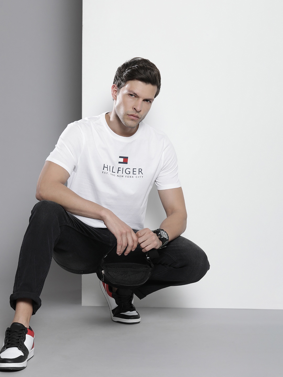 

Tommy Hilfiger Men Pure Cotton Brand Logo Printed T-shirt, White