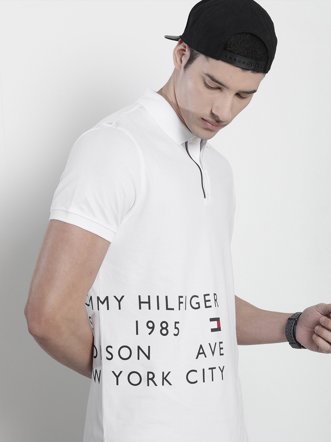 

Tommy Hilfiger Men Pure Cotton Brand Logo Printed Polo Collar T-shirt, White