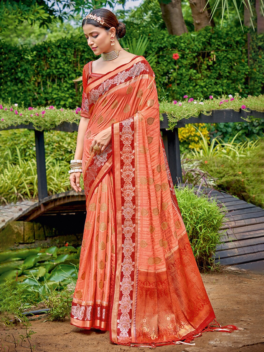 

SANGAM PRINTS Orange & Gold-Toned Woven Design Zari Pure Silk Banarasi Saree