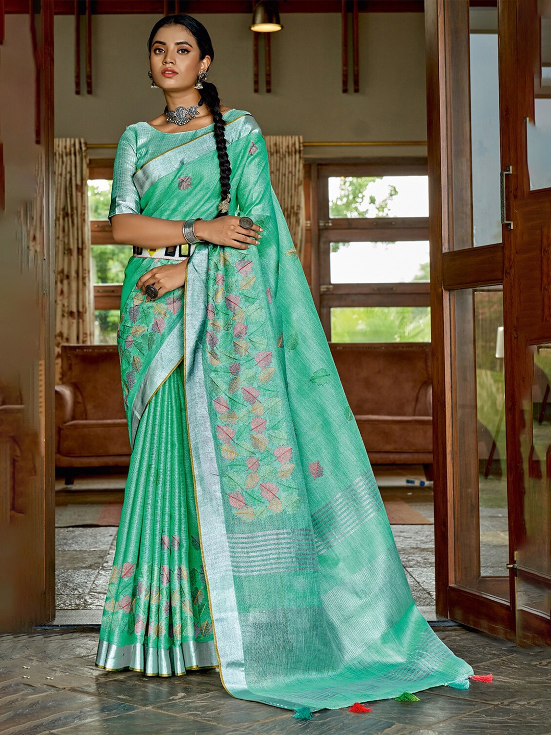 

SANGAM PRINTS Sea Green & Pink Floral Zari Linen Blend Saree