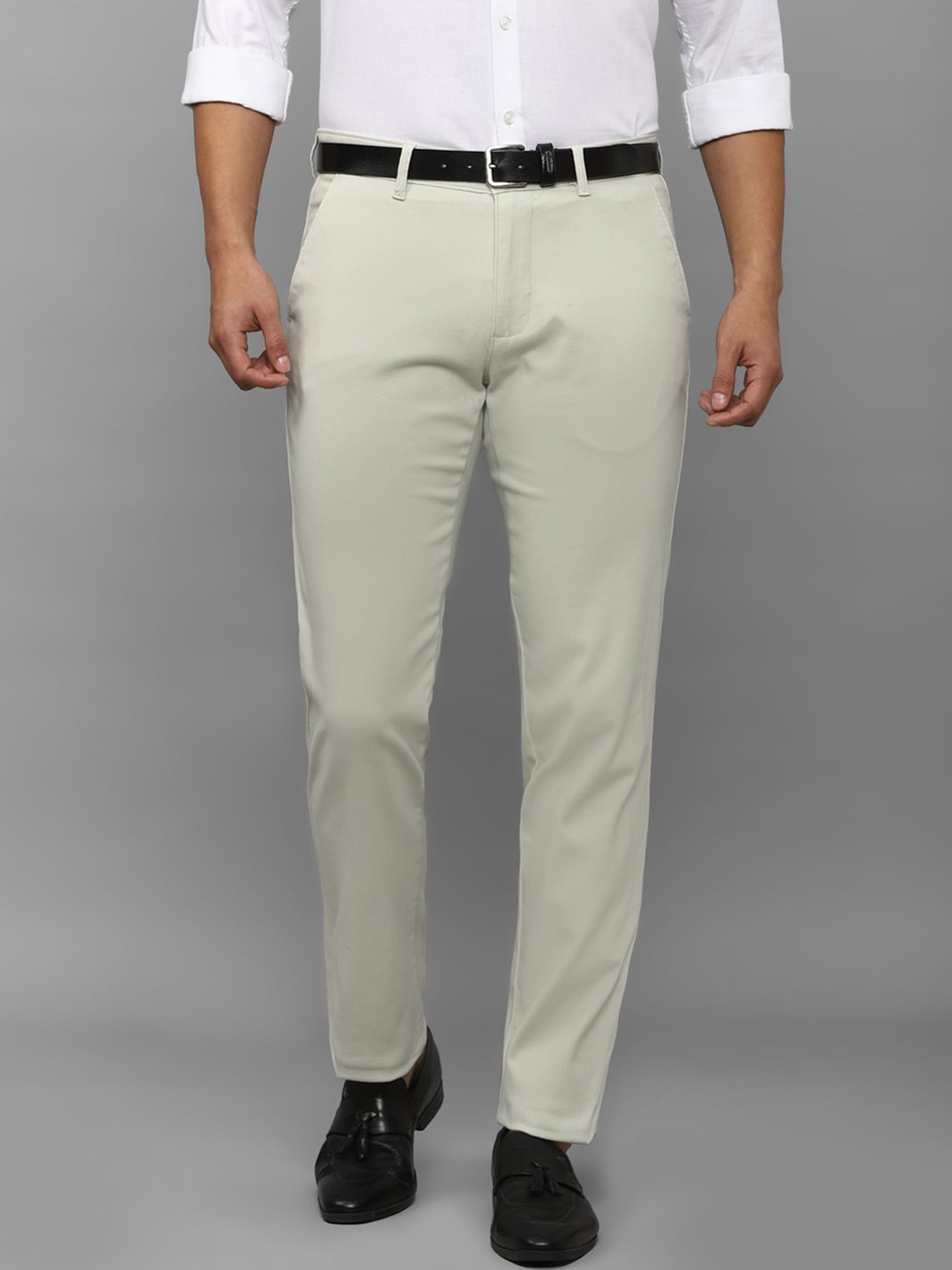 

Louis Philippe Sport Men Slim Fit Cotton Trousers, Cream