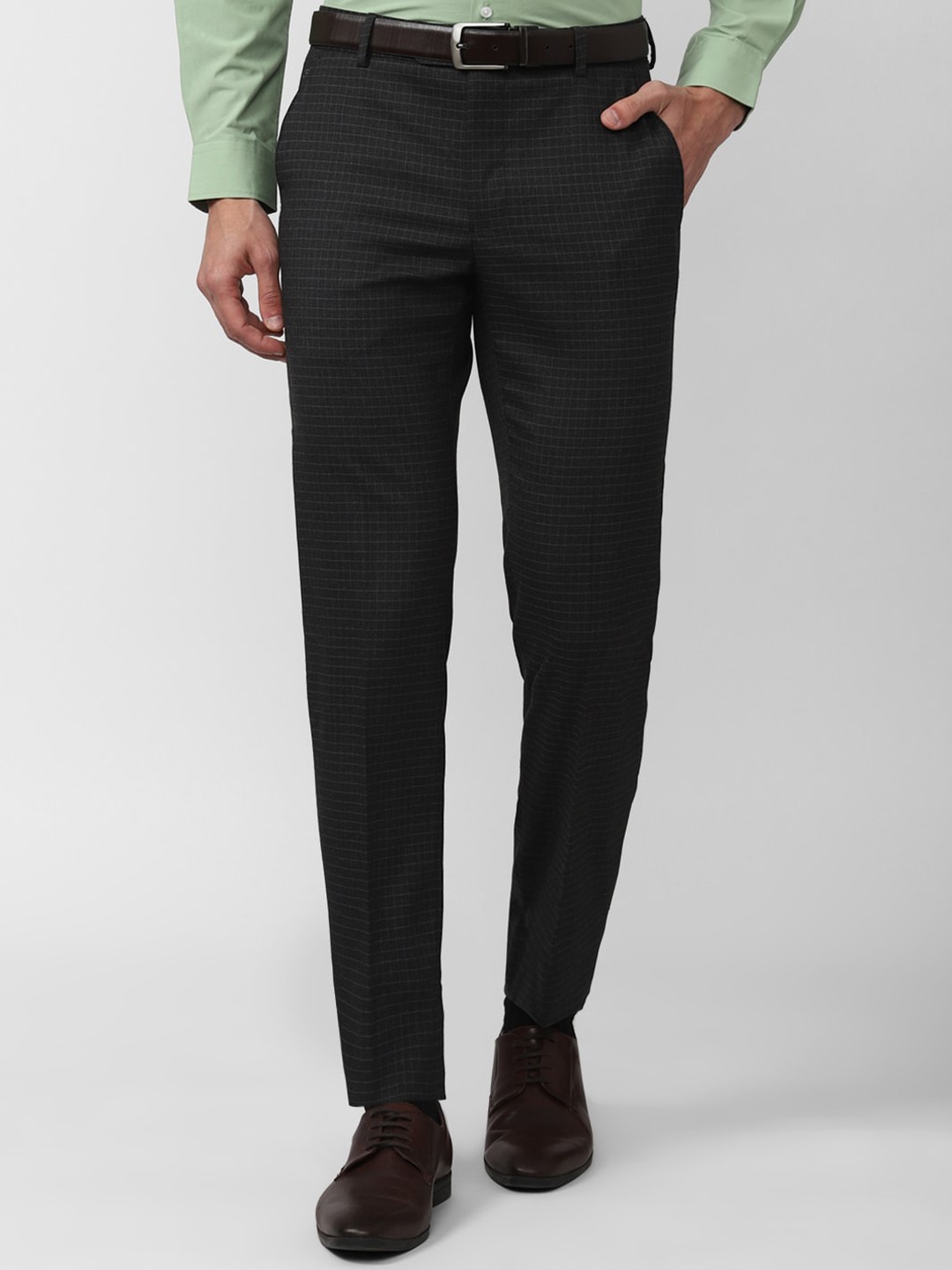 

Peter England Men Slim Fit Trousers, Black