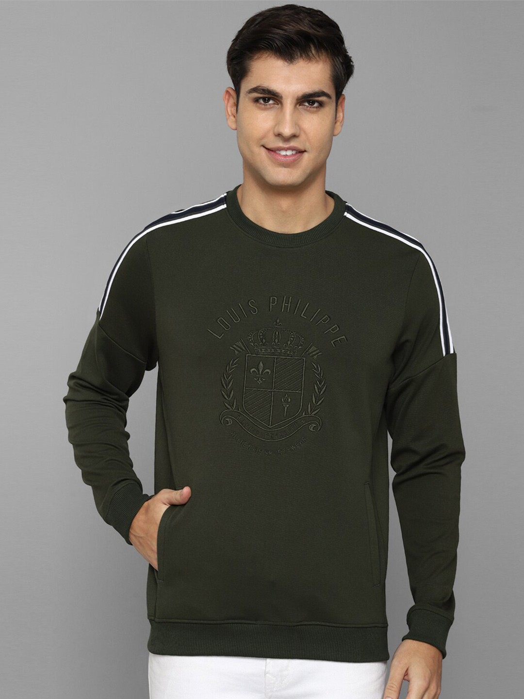 

Louis Philippe Sport Men Green Cotton Embroidered Sweatshirt