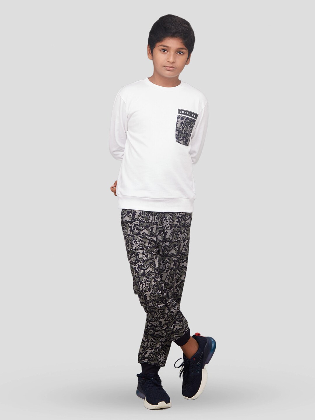

Zalio Boys Sweatshirt with Joggers, White