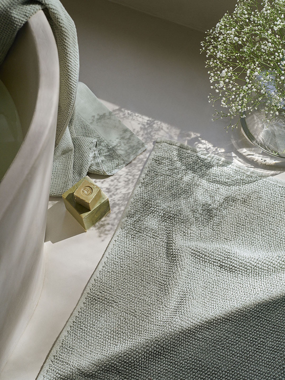 

H&M Green Cotton Bath Mat