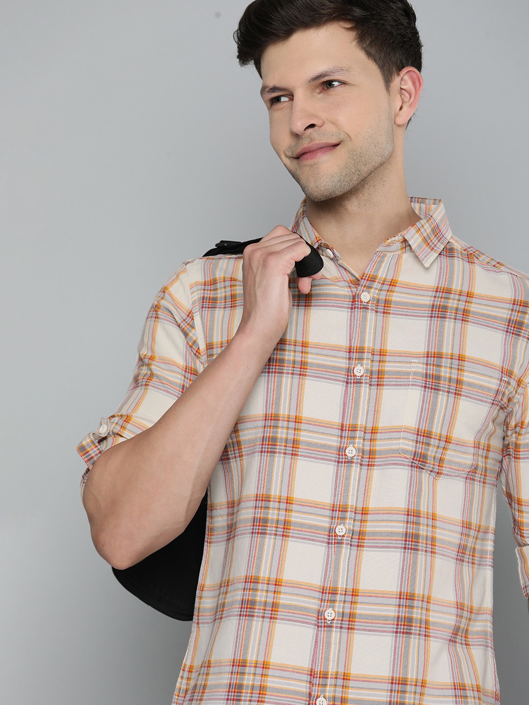 

HERE&NOW Men Slim Fit Tartan Checks Opaque Pure Cotton Casual Shirt With Chest Pocket, Beige